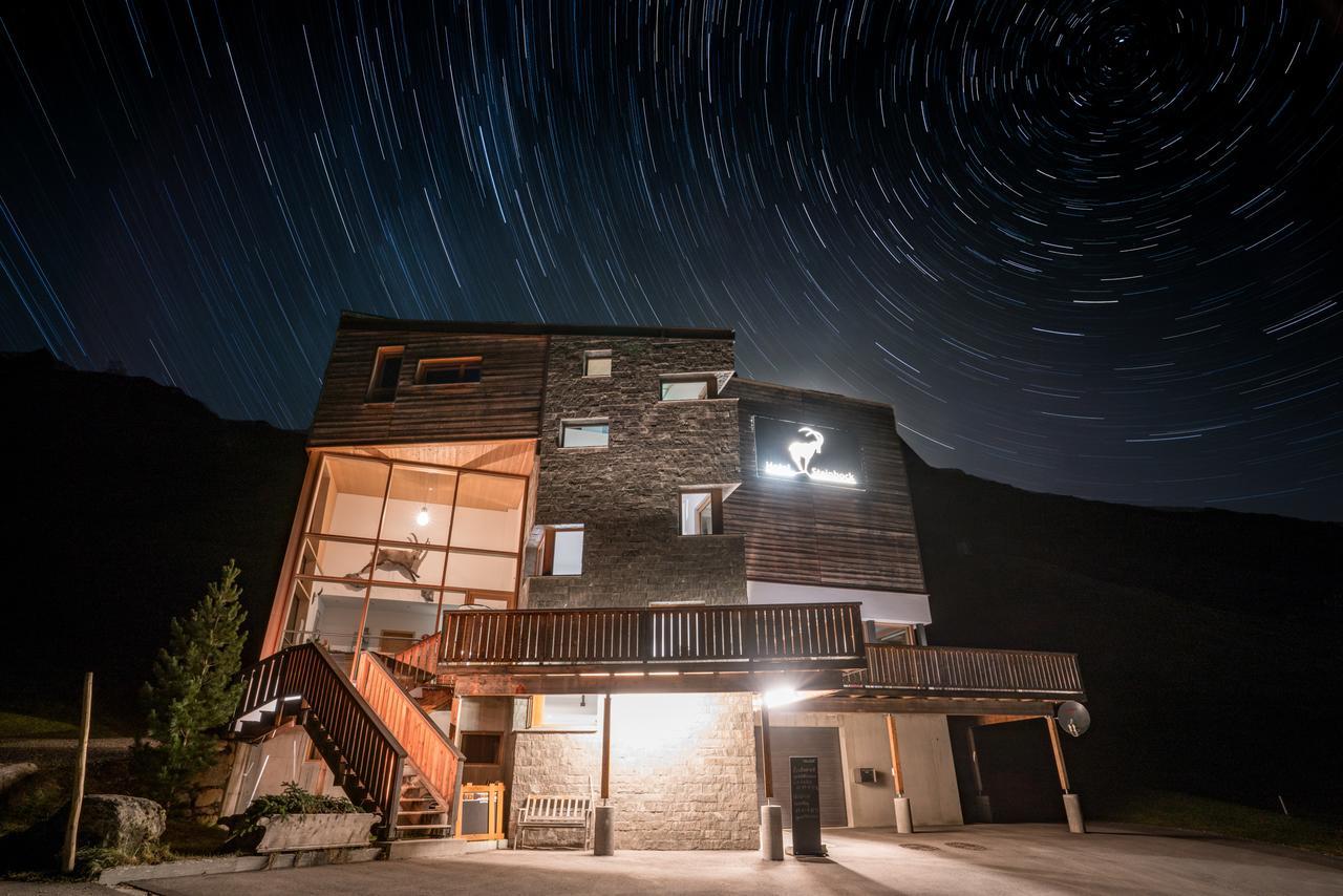 Hotel Steinbock Vals Buitenkant foto